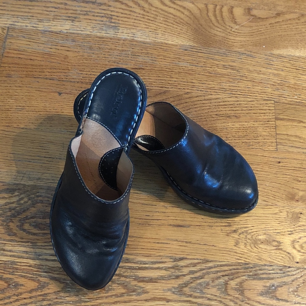 BORN Black Leather Clog Size 9 New!!